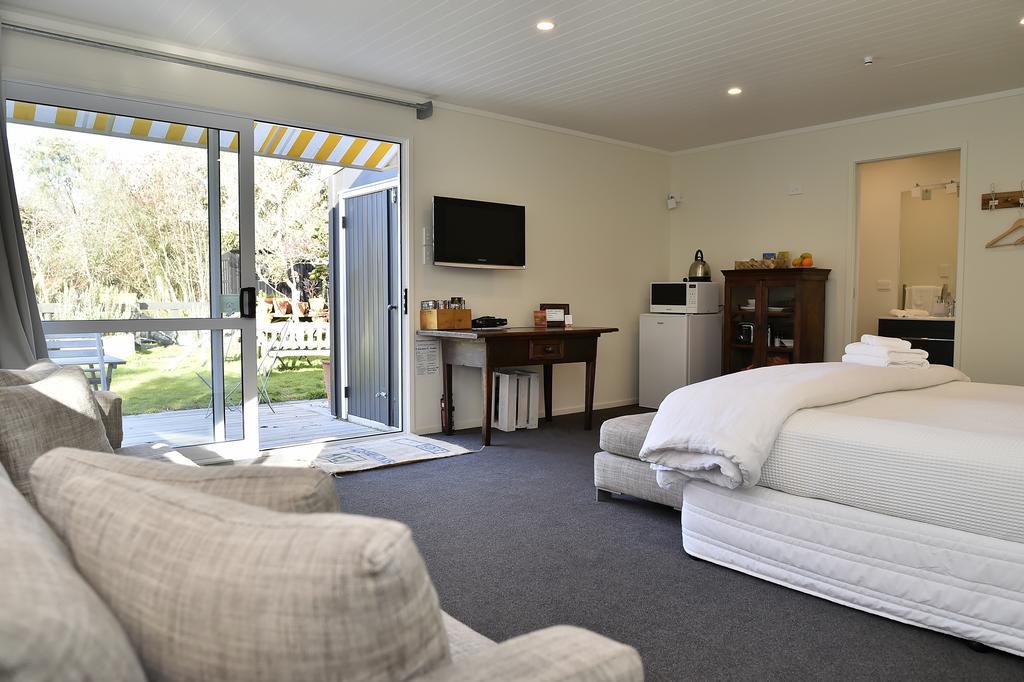 Tongariro Adventures Bed and Breakfast Kuratau Eksteriør billede